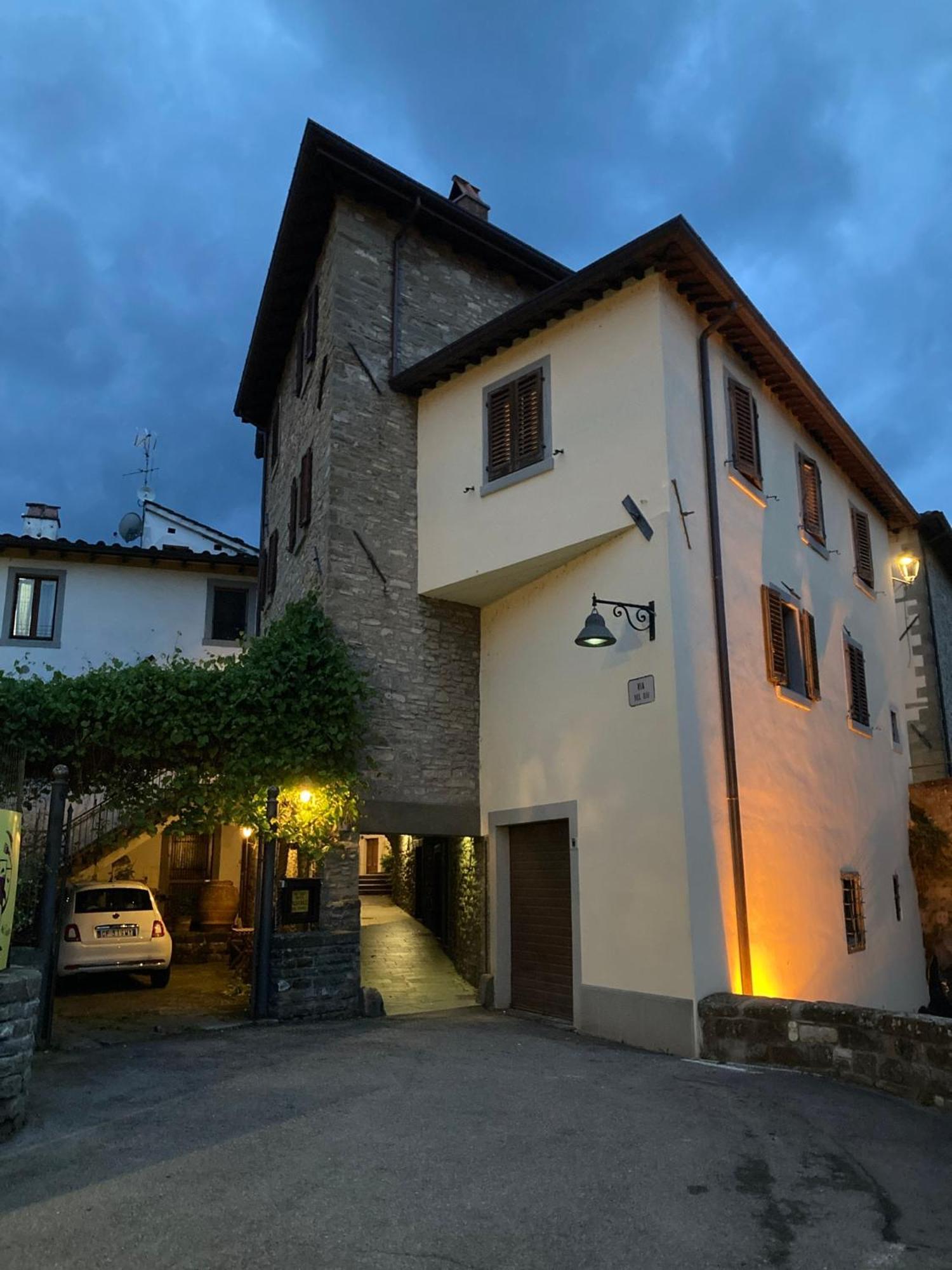 Albergo Del Ponte 산 피에로 인 바뇨 외부 사진